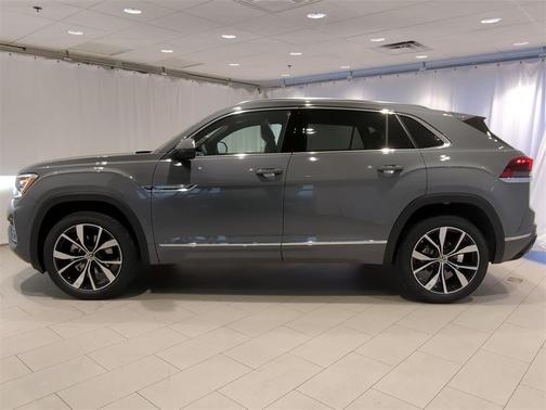 2025 Volkswagen Atlas Cross Sport 2.0T SEL Premium R-Line