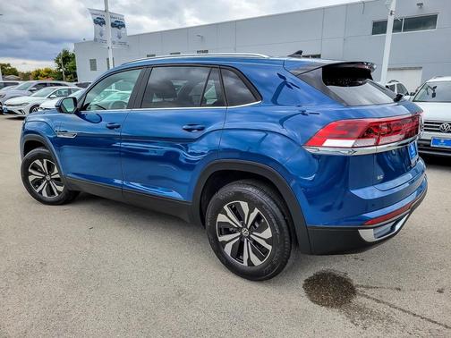 2025 Volkswagen Atlas Cross Sport 2.0T SE