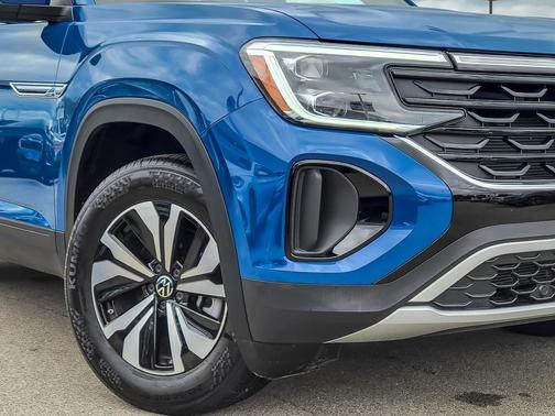 2025 Volkswagen Atlas Cross Sport 2.0T SE