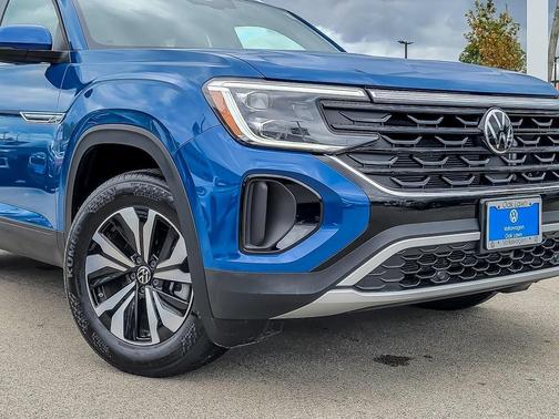 2025 Volkswagen Atlas Cross Sport 2.0T SE