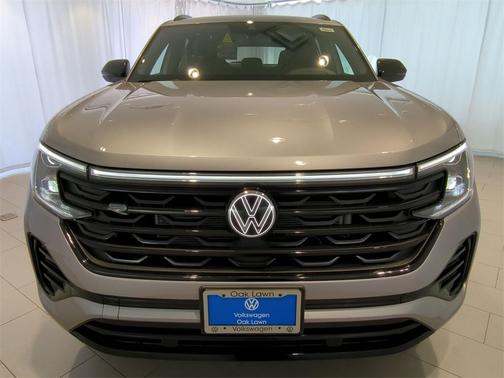 2025 Volkswagen Atlas Cross Sport 2.0T SEL R-Line Black