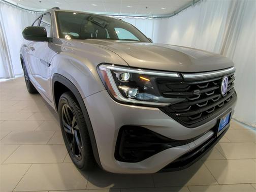 2025 Volkswagen Atlas Cross Sport 2.0T SEL R-Line Black