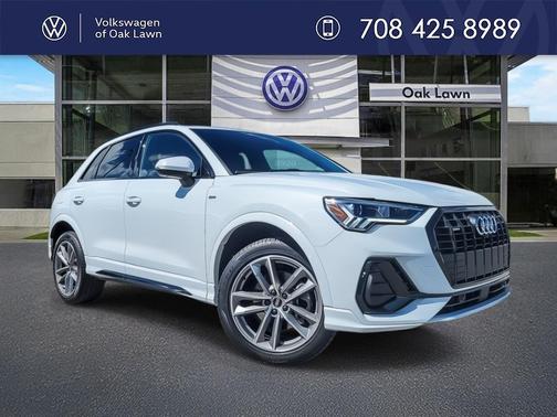 2022 Audi Q3 45 S line Premium