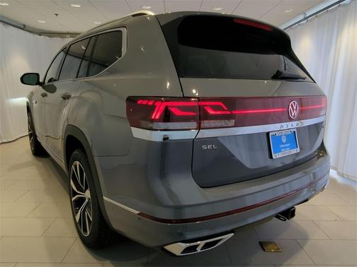 2025 Volkswagen Atlas 2.0T SEL Premium R-Line
