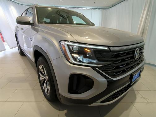 2025 Volkswagen Atlas Cross Sport 2.0T SE