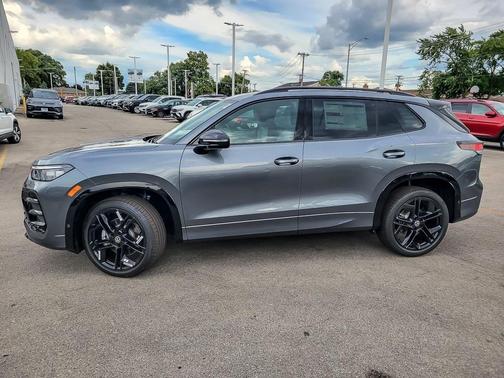 2025 Volkswagen Tiguan 2.0T SE R-Line Black