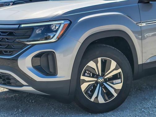 2026 Volkswagen Atlas Cross Sport 2.0T SE