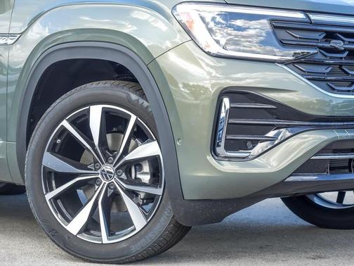 2025 Volkswagen Atlas Cross Sport 2.0T SEL Premium R-Line