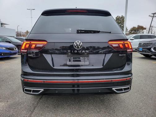 2024 Volkswagen Tiguan 2.0T SEL R-Line