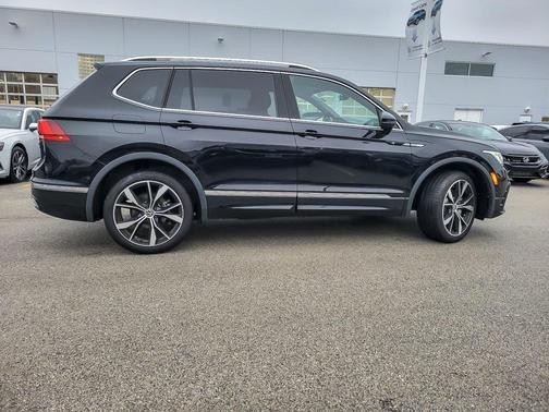 2024 Volkswagen Tiguan 2.0T SEL R-Line