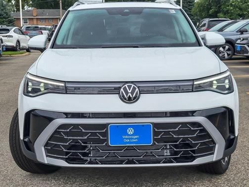 2025 Volkswagen Taos 1.5T SEL
