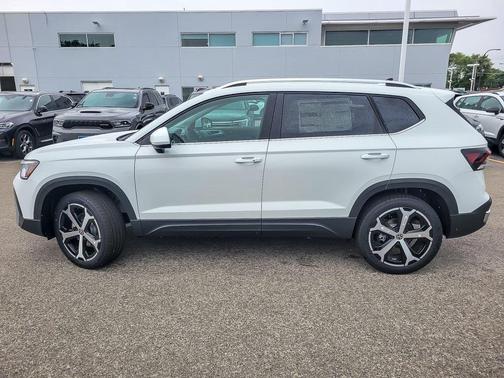 2025 Volkswagen Taos 1.5T SEL