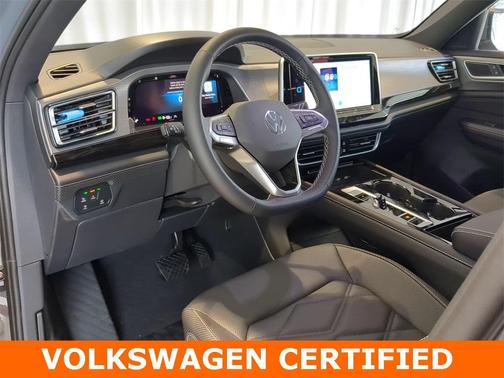 2025 Volkswagen Atlas Cross Sport 2.0T SE w/Technology