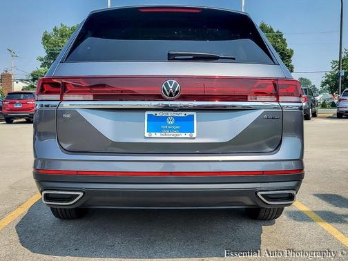 2025 Volkswagen Atlas 2.0T SE