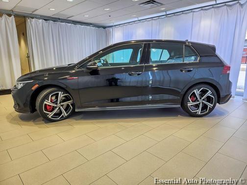 Mythos Black Metallic 2024 Volkswagen Golf GTI 2.0T SE