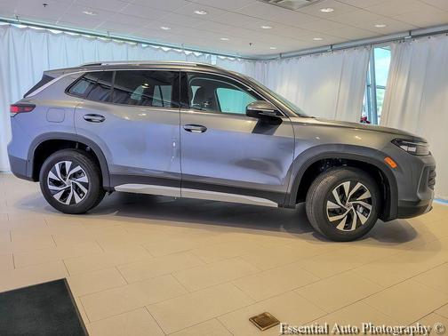 Platinum Gray Metallic 2026 Volkswagen Tiguan 2.0T S