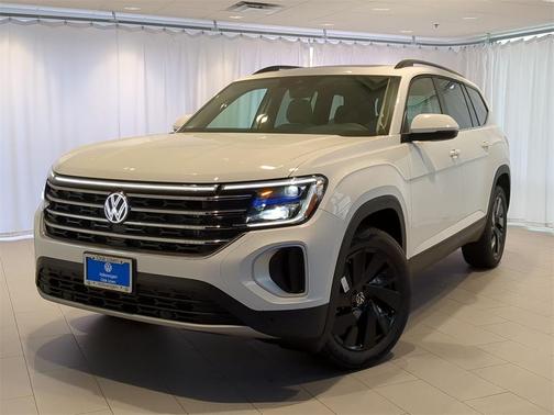 2025 Volkswagen Atlas 2.0T SE