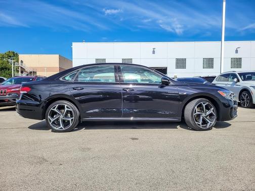 2020 Volkswagen Passat 2.0T R-Line