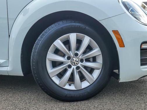 2019 Volkswagen Beetle 2.0T S