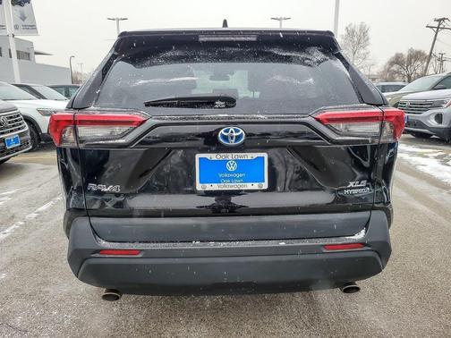 2021 Toyota RAV4 Hybrid XLE Premium