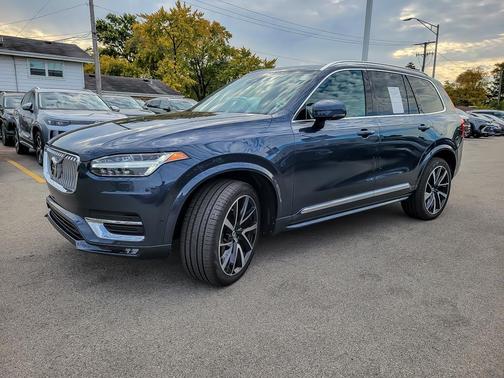 2024 Volvo XC90 B6 Plus Bright Theme 7-Seater