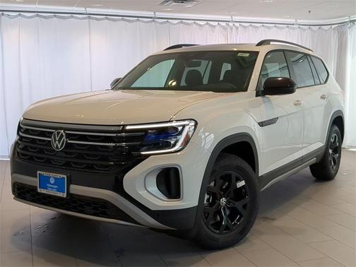 2025 Volkswagen Atlas 2.0T Peak Edition