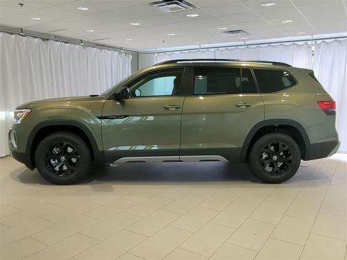 2025 Volkswagen Atlas 2.0T Peak Edition