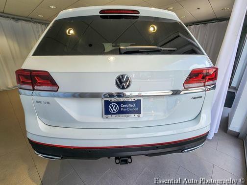 Pure White 2023 Volkswagen Atlas 3.6L SE w/Technology