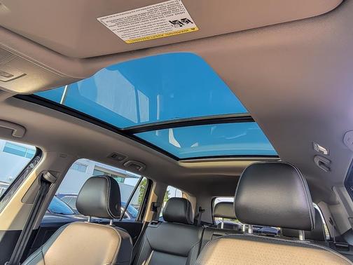 2023 Volkswagen Atlas 3.6L SE w/Technology