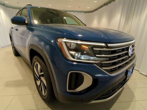 2025 Volkswagen Atlas 2.0T SE