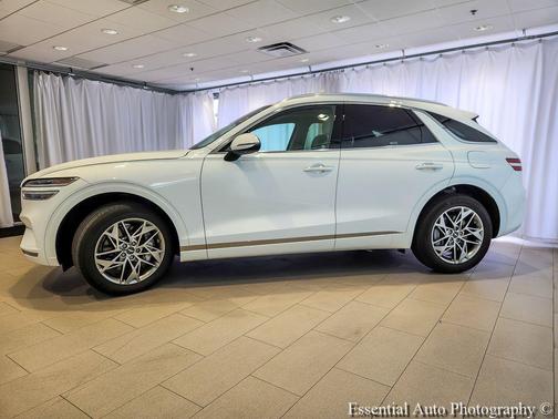 Alta White 2024 Genesis GV70 2.5T