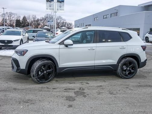 Pure White 2026 Volkswagen Taos 1.5T SEL