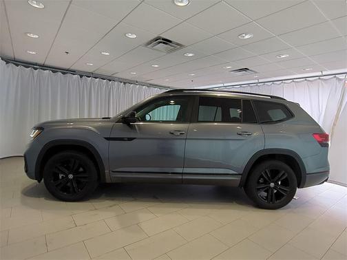 2023 Volkswagen Atlas 3.6 V6 SEL R-Line Black
