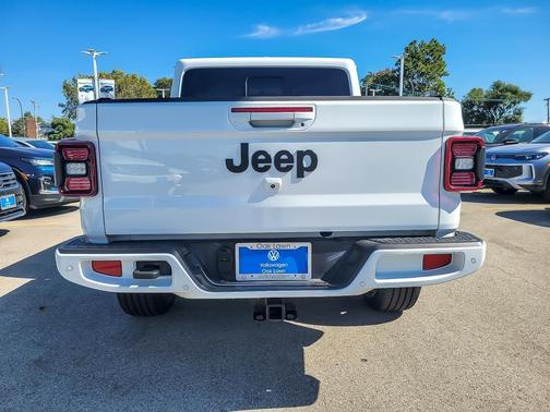 2023 Jeep Gladiator Overland