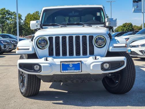 2023 Jeep Gladiator Overland