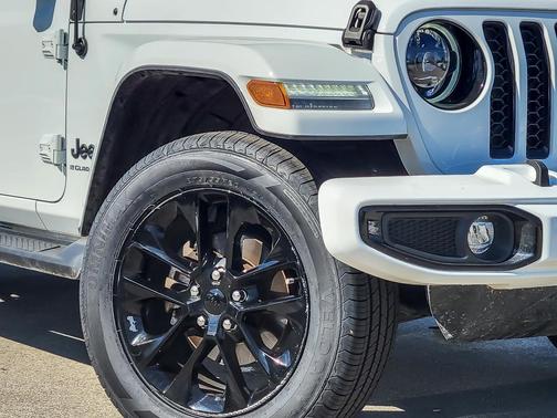 2023 Jeep Gladiator Overland