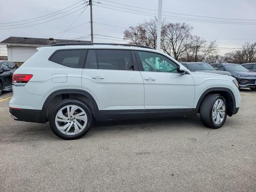 2023 Volkswagen Atlas 3.6L SE w/Technology
