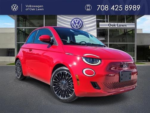 2024 FIAT 500e Base