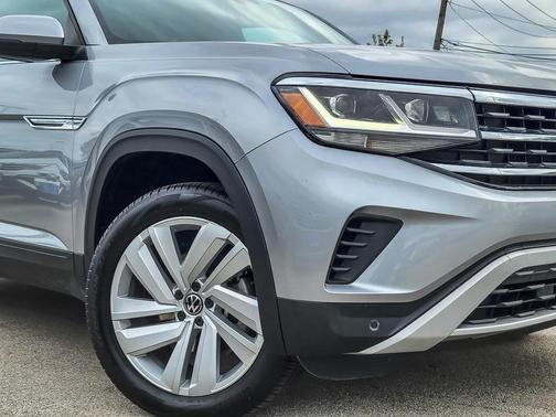 2022 Volkswagen Atlas Cross Sport 3.6L V6 SE w/Technology
