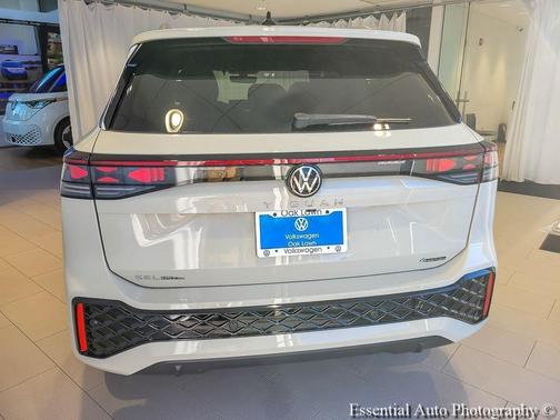 Sandstone 2026 Volkswagen Tiguan 2.0T SEL R-Line