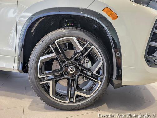 Sandstone 2026 Volkswagen Tiguan 2.0T SEL R-Line