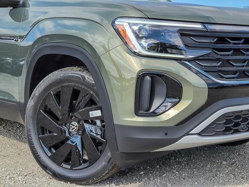 2026 Volkswagen Atlas Cross Sport 2.0T SE