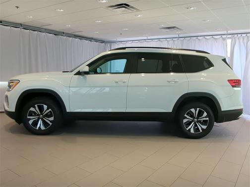 2024 Volkswagen Atlas 2.0T SE