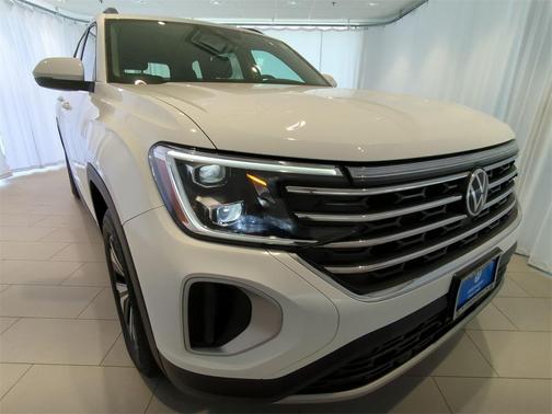 2024 Volkswagen Atlas 2.0T SE