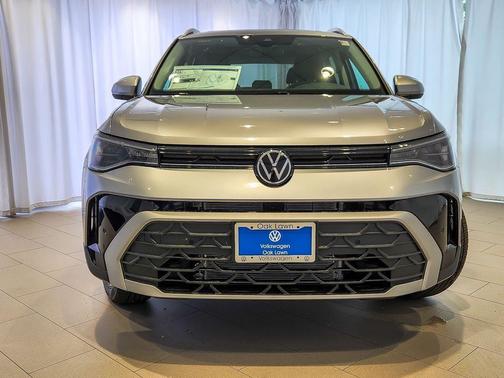 Silver 2026 Volkswagen Taos 1.5T SE