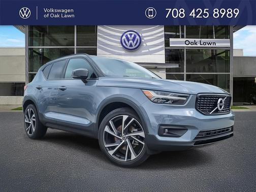 2021 Volvo XC40 T5 R-Design