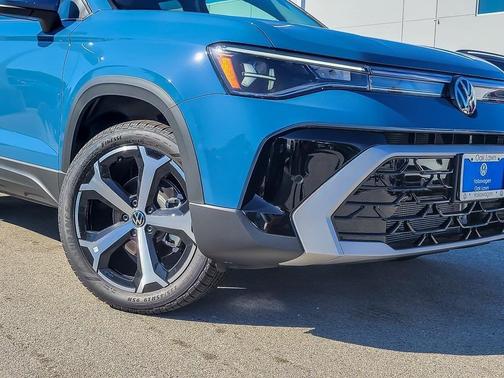 2025 Volkswagen Taos 1.5T SEL