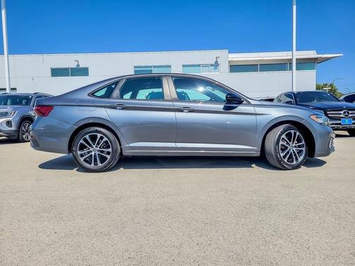 2024 Volkswagen Jetta 1.5T Sport