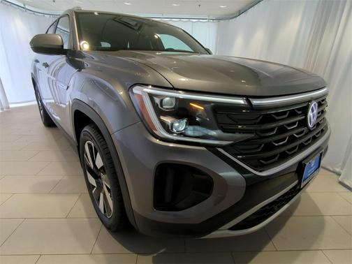 2025 Volkswagen Atlas Cross Sport 2.0T SE w/Technology