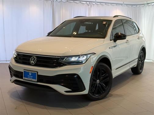 2022 Volkswagen Tiguan 2.0T SE R-Line Black